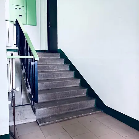 아파트 Mai 8 - 2 Bedroom With Sunny Balcony