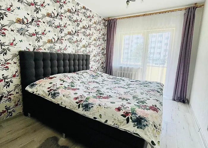 Appartement Mai 8 - 2 Bedroom With Sunny Balcony